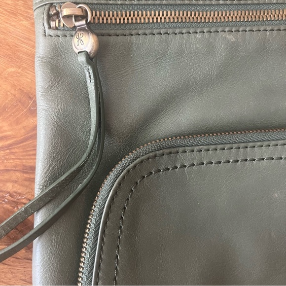Hobo Green Vintage Crossbody Bag - Picture 2 of 6